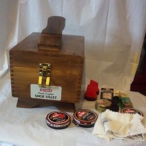 Kiwi Wood High Quality Shoe Valet With Polish, Brushes & Cloths 10" X 8"